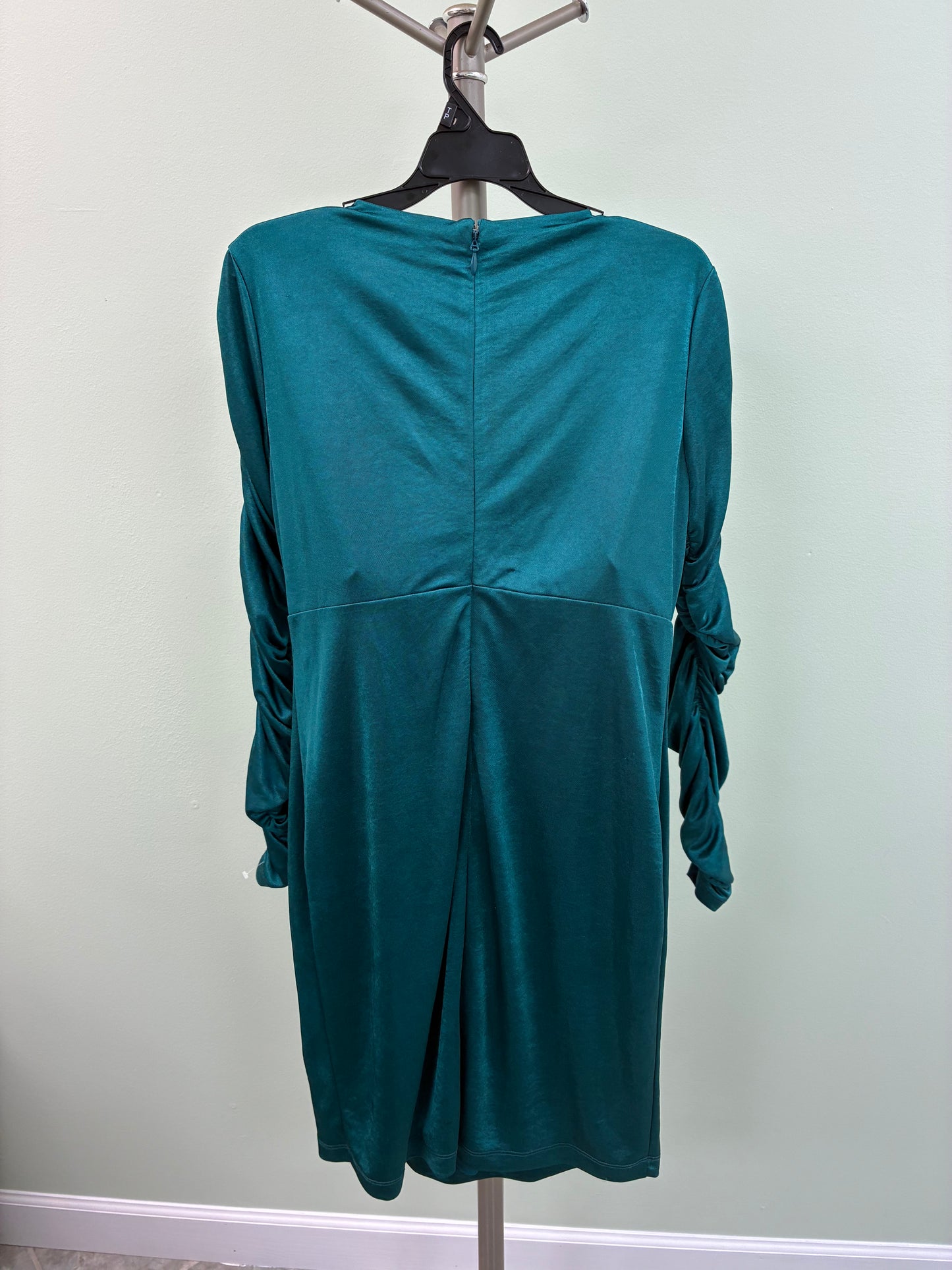 Bebe Green LS Fashion Dress